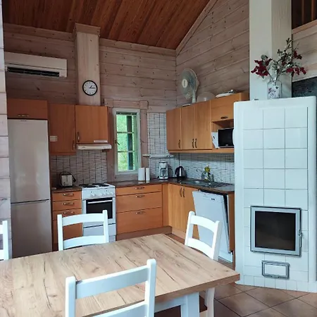 Amero Purnu 5 Ferienhaus Kolinkylä